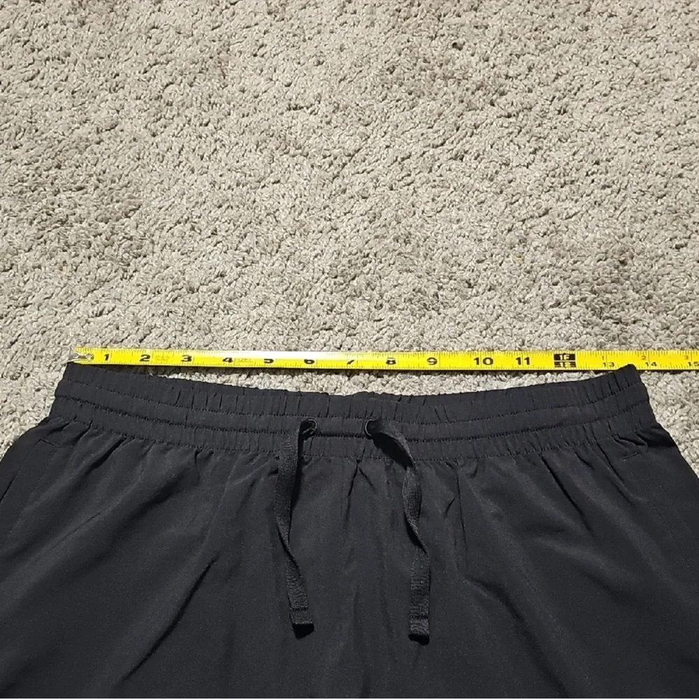 NWOT - Gymshark woman’s Black Athletic Shorts size small - Picture 4 of 12